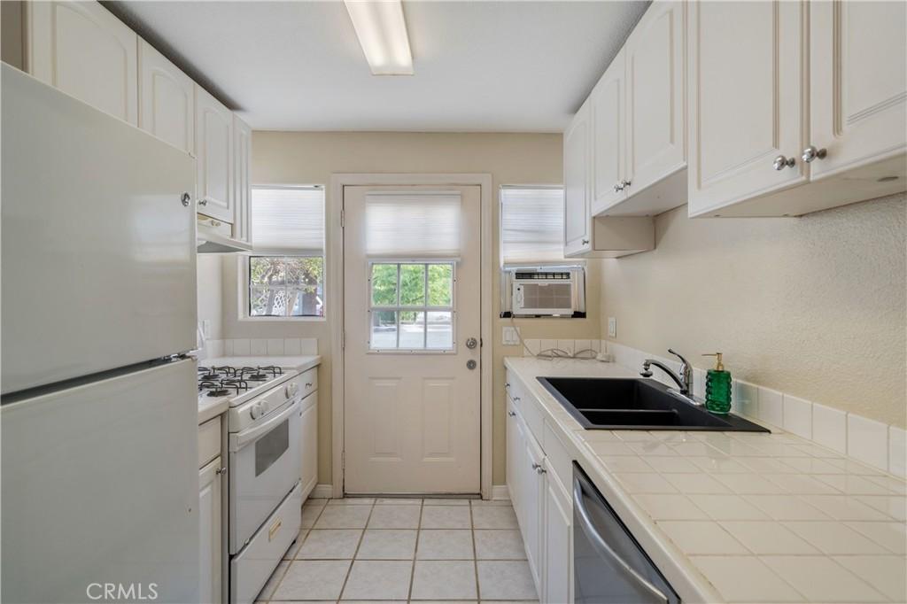 MLS #OC26067867 image #0