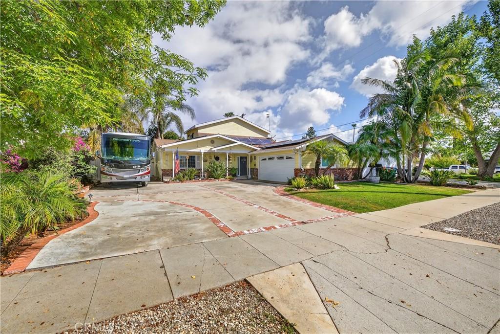 MLS #OC26068307 image #0