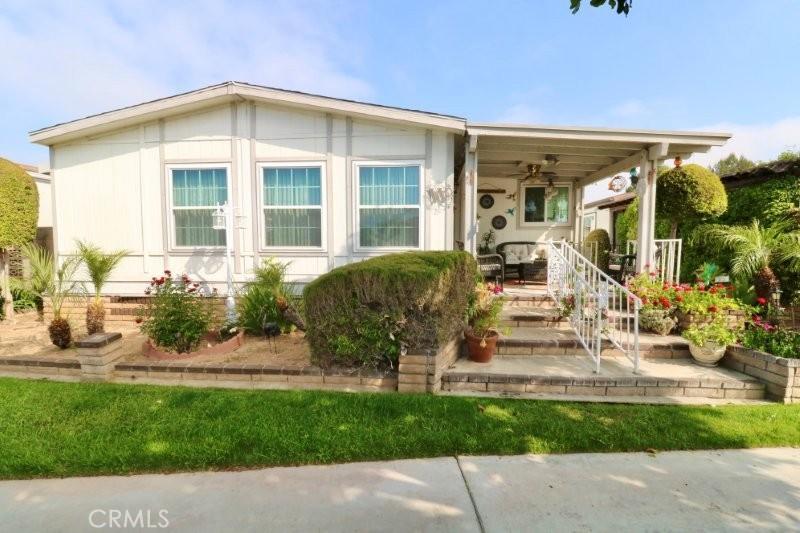 MLS #OC26069491 image #0