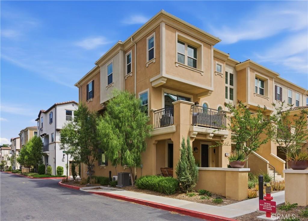 MLS #OC26074412 image #0