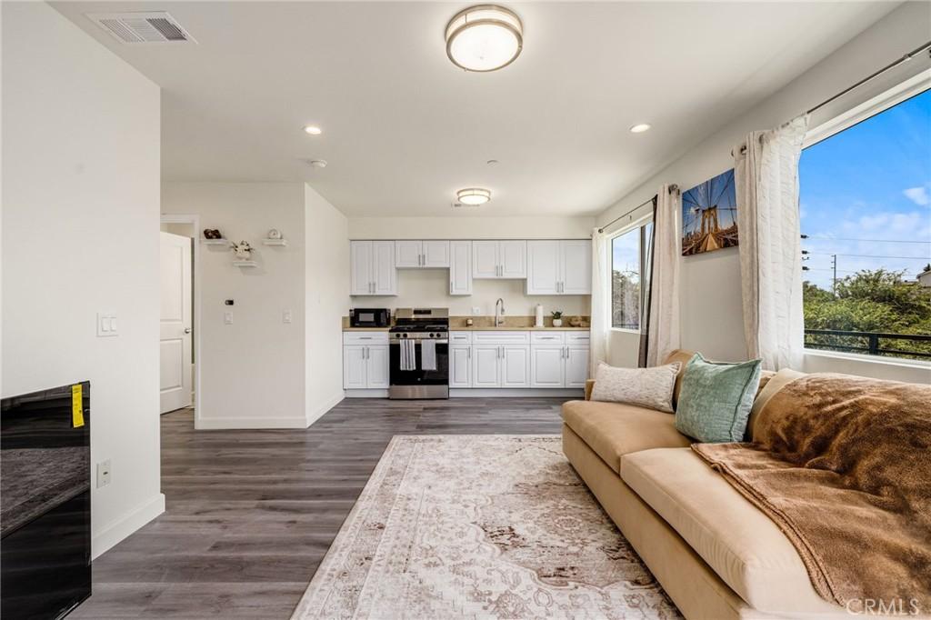 MLS #OC26074623 image #0