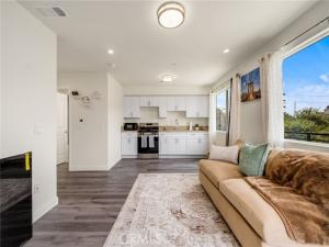 MLS #OC26074623 image #0