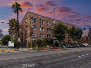 MLS #OC26075227 image #0