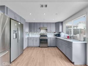 MLS #OC26076752 image #0