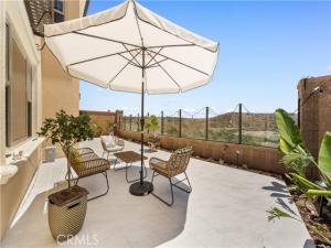 MLS #OC26078294 image #0