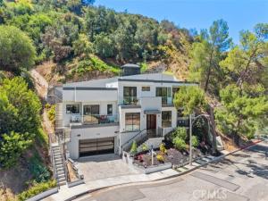 MLS #OC26078541 image #0