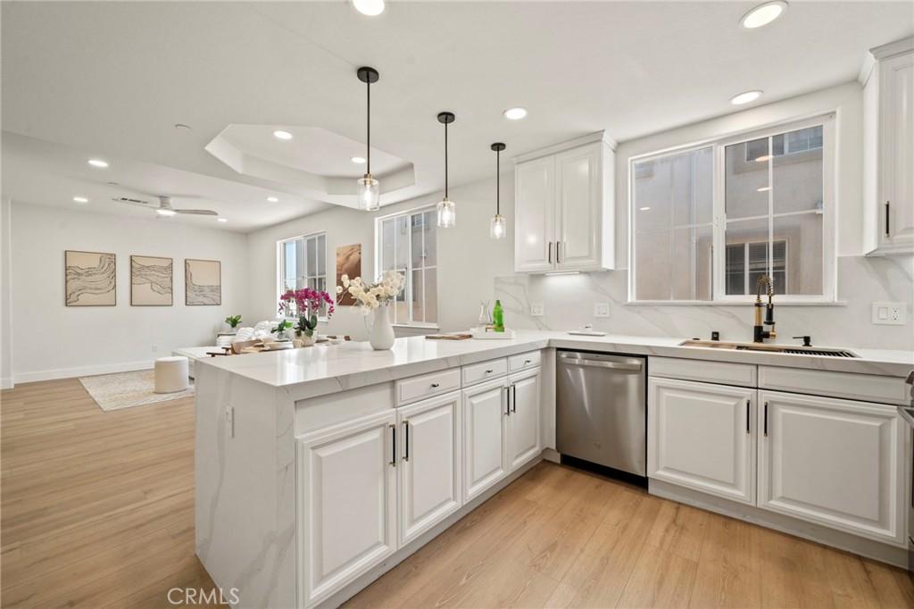 MLS #OC26078803 image #0