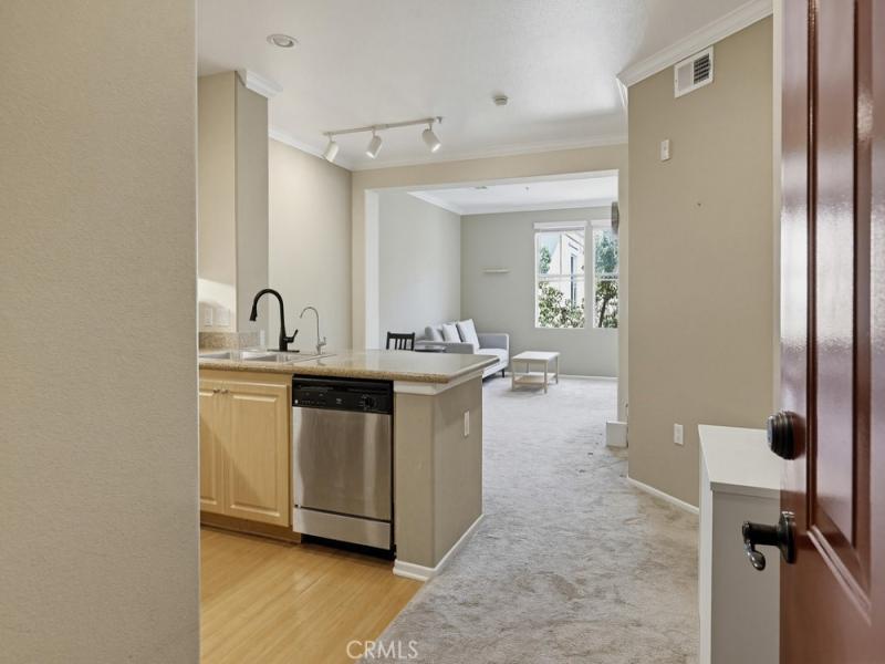 MLS #OC26079520 image #0