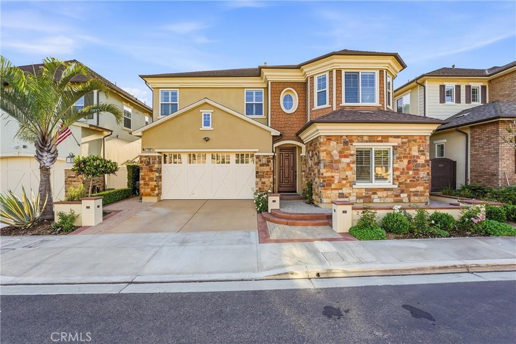 MLS #OC26080363 image #0