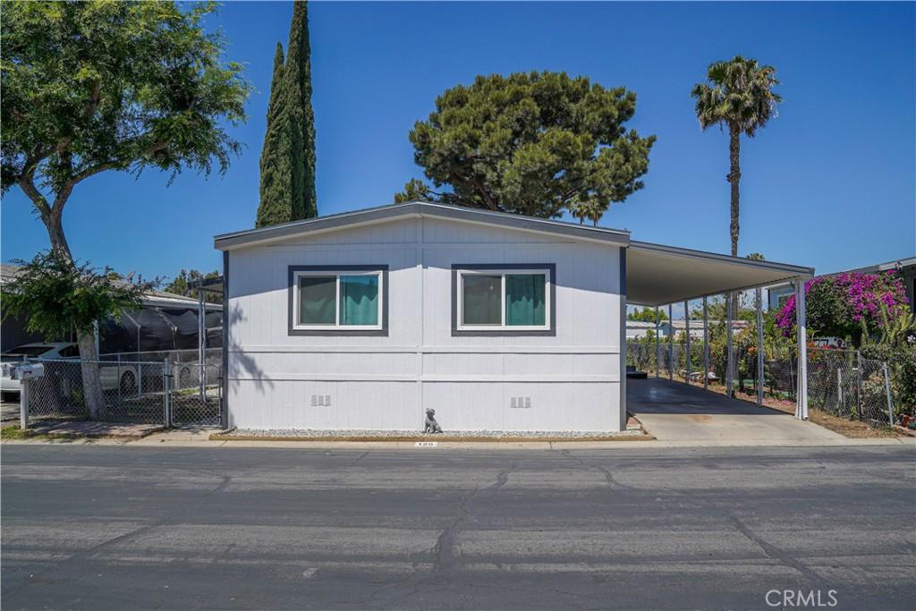 MLS #OC26080843 image #0