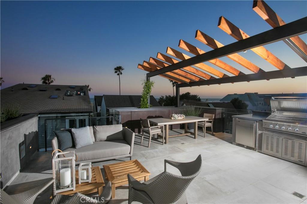 MLS #OC26081330 image #0