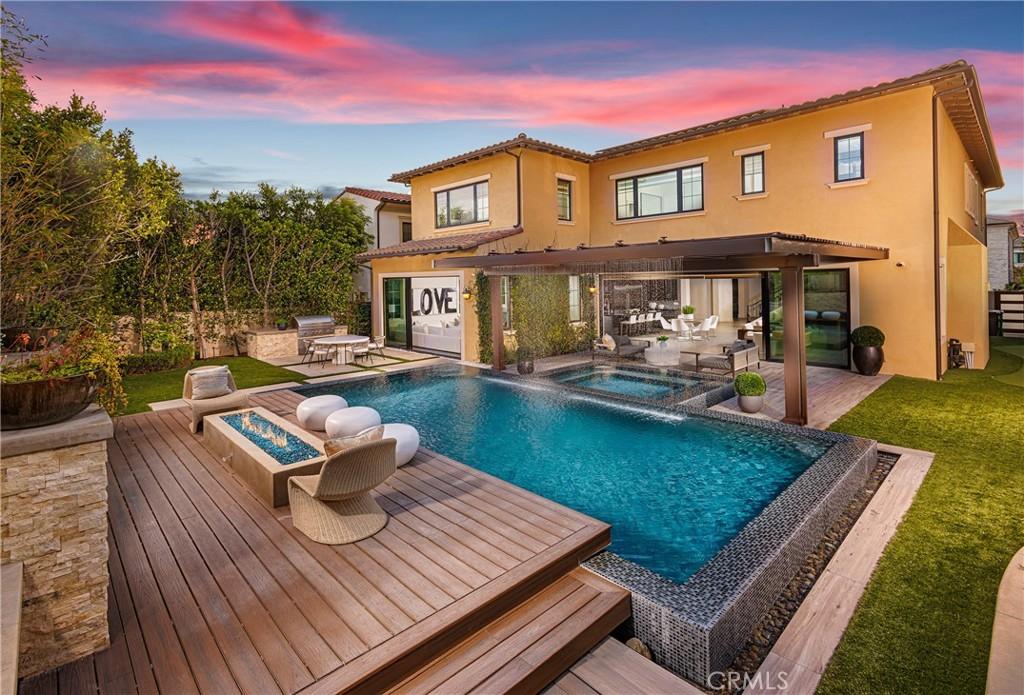 MLS #OC26081550 image #0