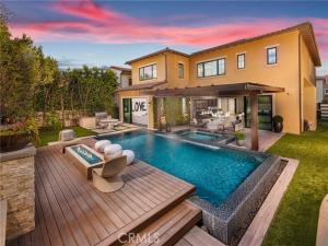 MLS #OC26081550 image #0