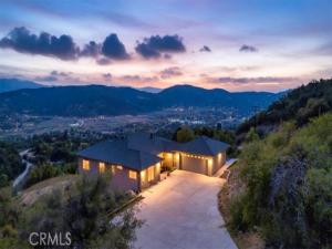 MLS #OC26082187 image #0