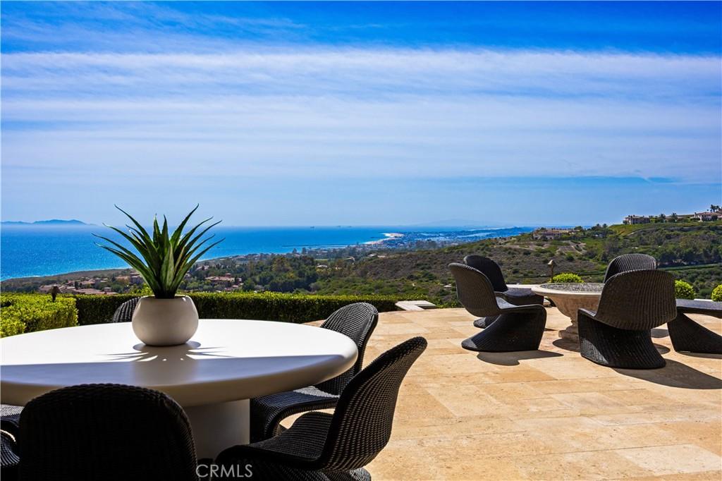 MLS #OC25265404 image #0