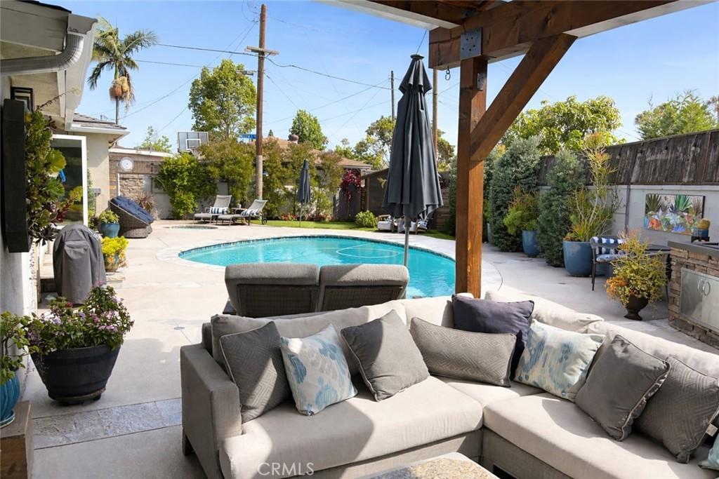 MLS #OC26082637 image #0