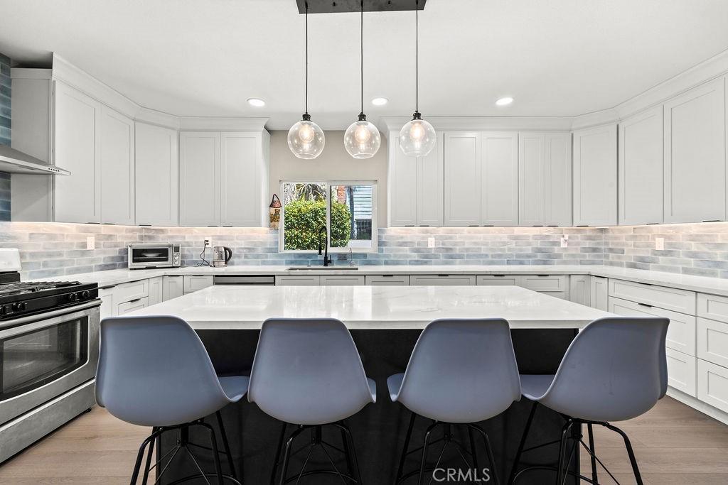 MLS #OC26083839 image #0