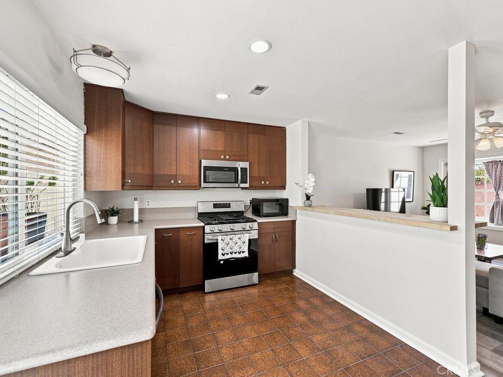 MLS #OC26084487 image #0