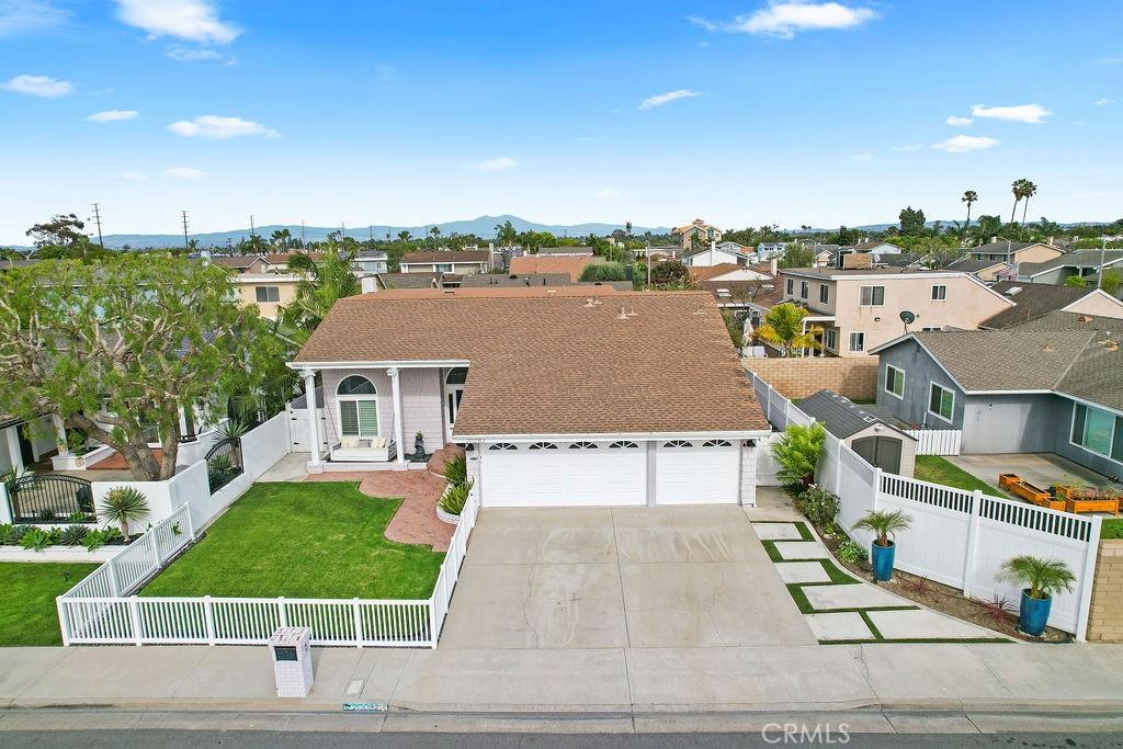 MLS #OC26086177 image #0