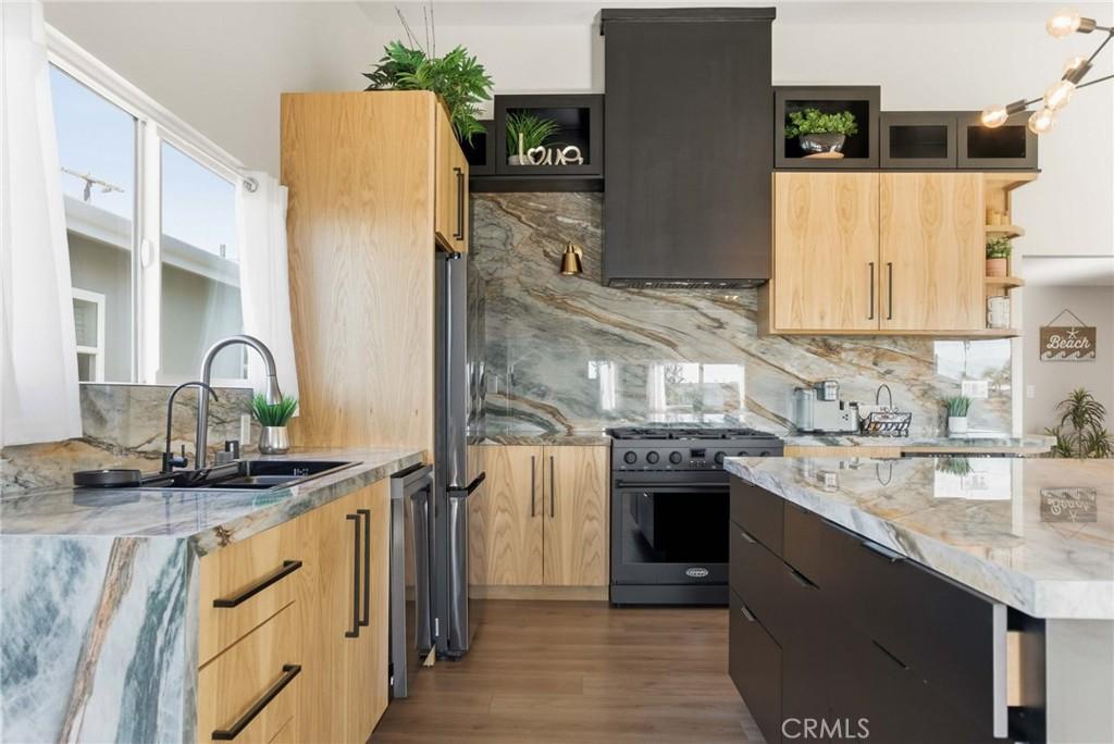 MLS #OC26087804 image #0