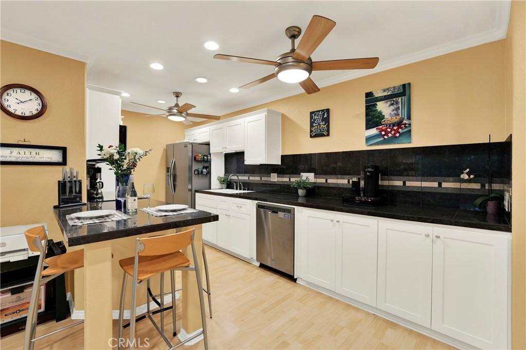 MLS #OC26090333 image #0