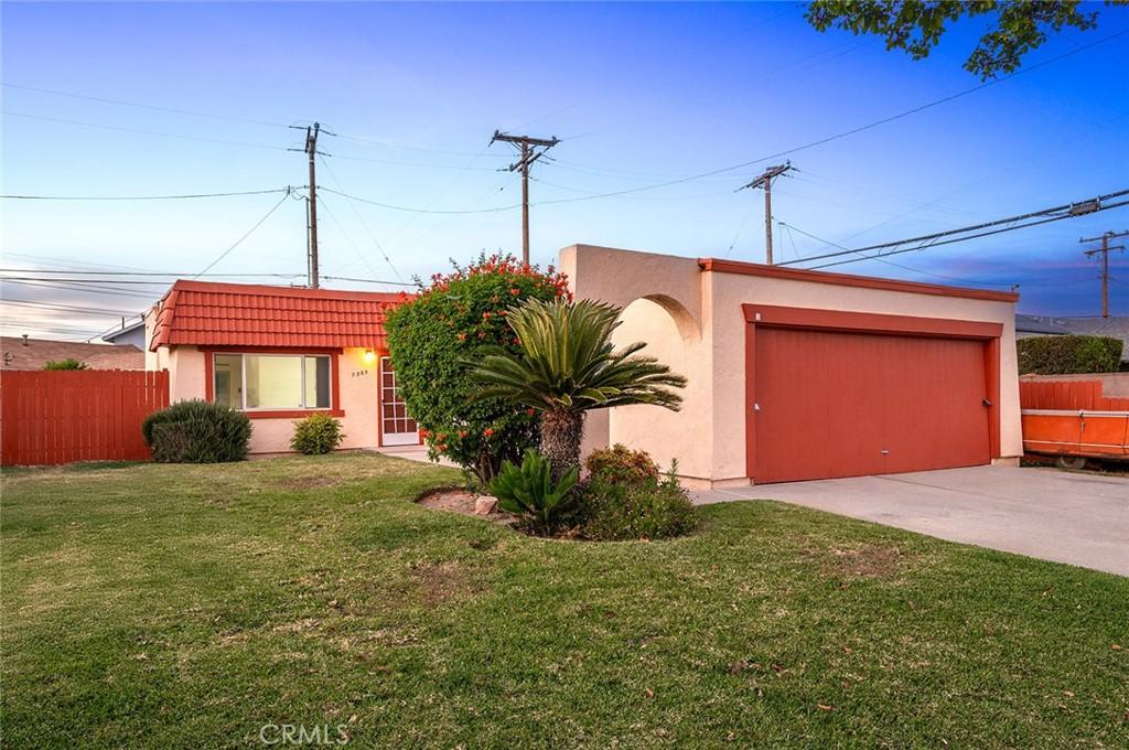MLS #OC26090360 image #0