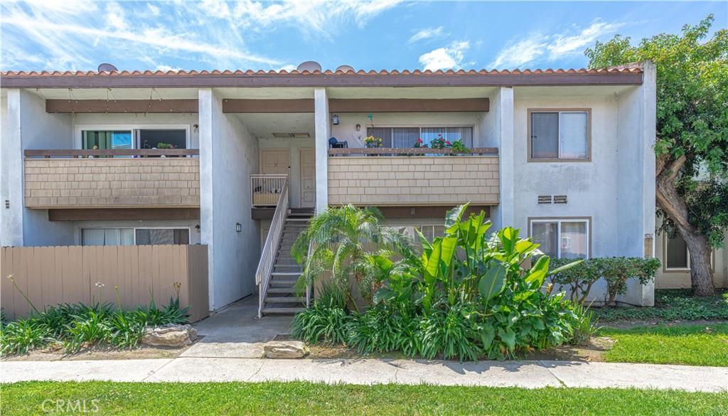 MLS #OC26090745 image #0