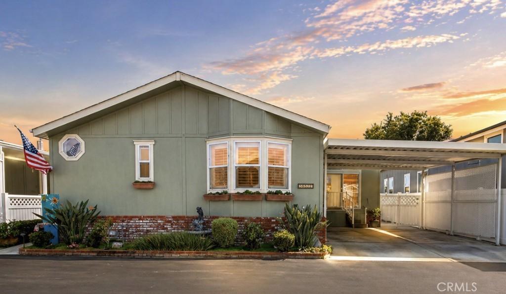 MLS #OC26091443 image #0