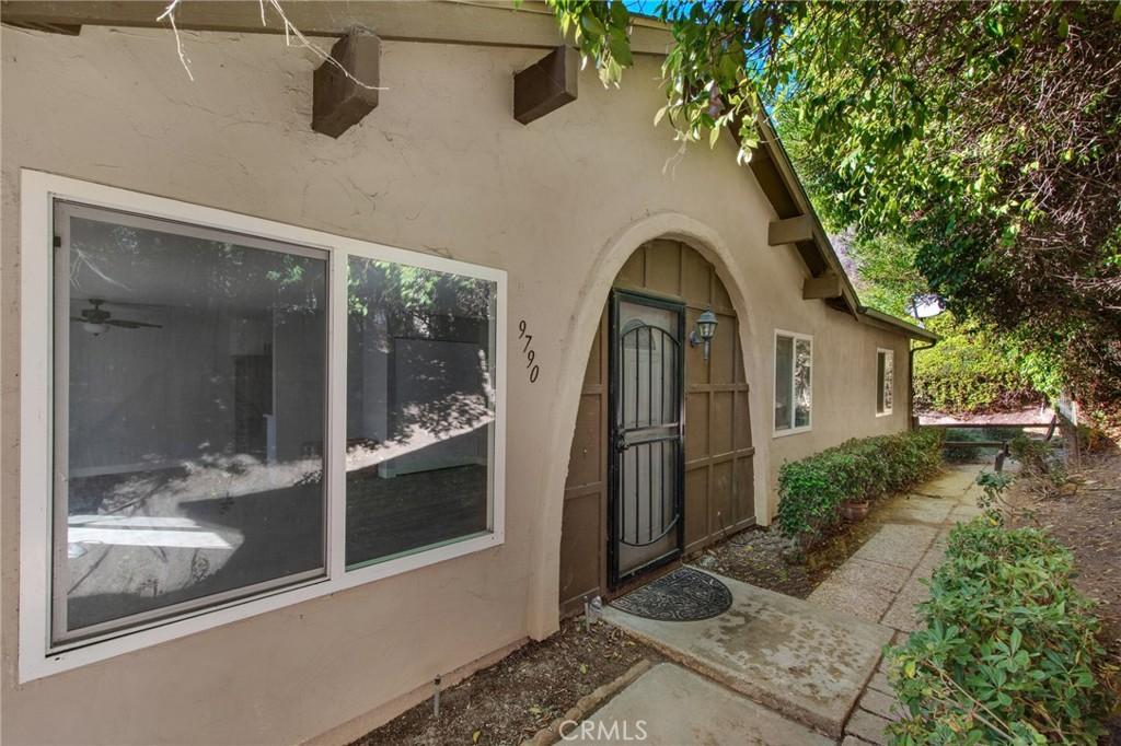 MLS #OC26091561 image #0