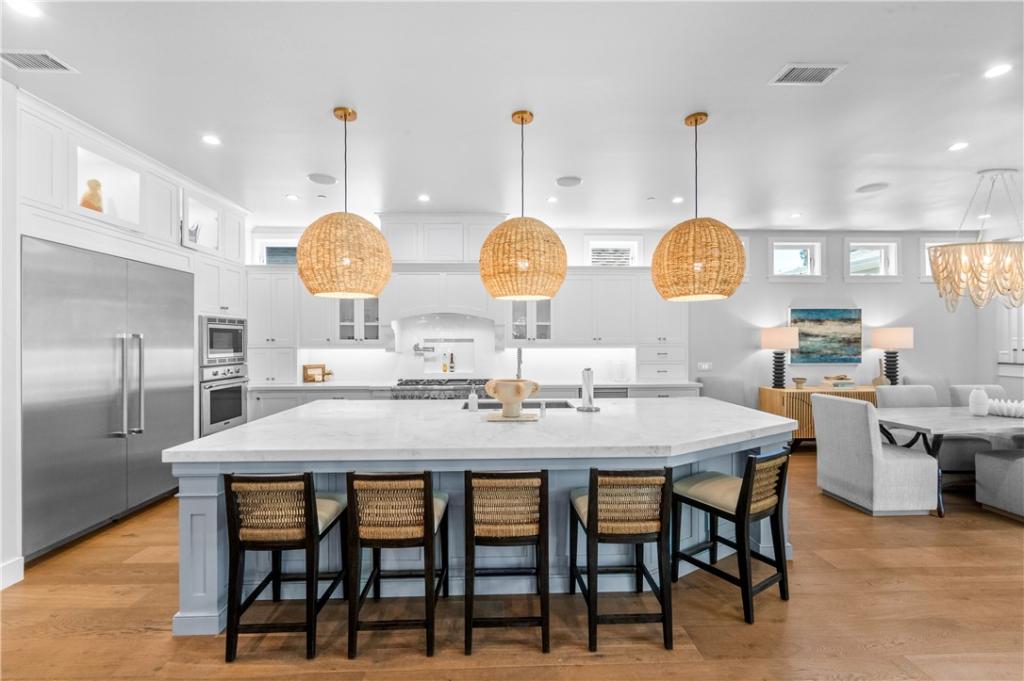 MLS #OC26092055 image #0