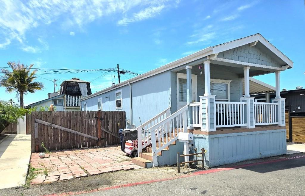 MLS #OC26092121 image #0