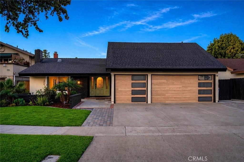 MLS #OC26095359 image #0
