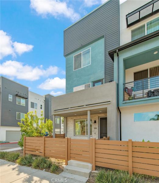 MLS #OC26095368 image #0