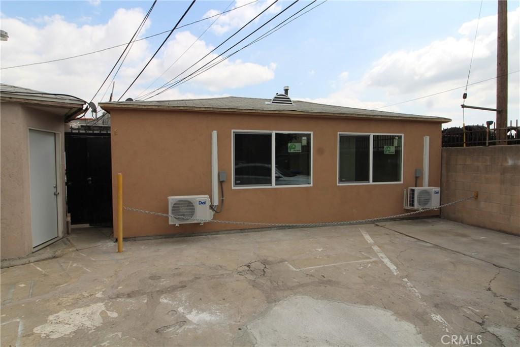 MLS #OC26095880 image #0