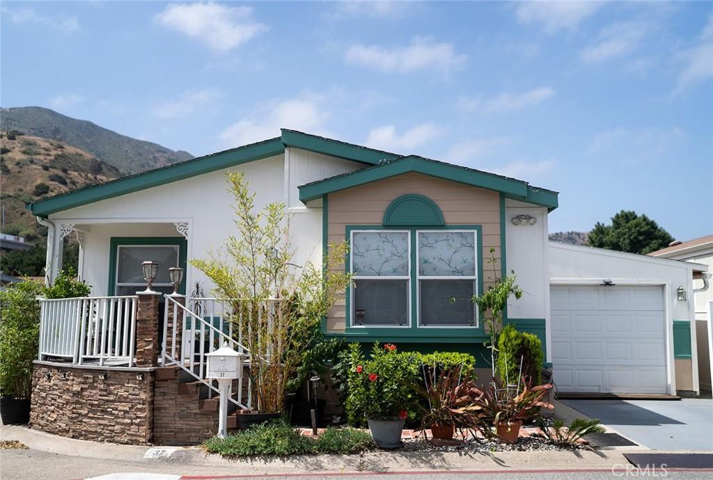 MLS #OC26095901 image #0