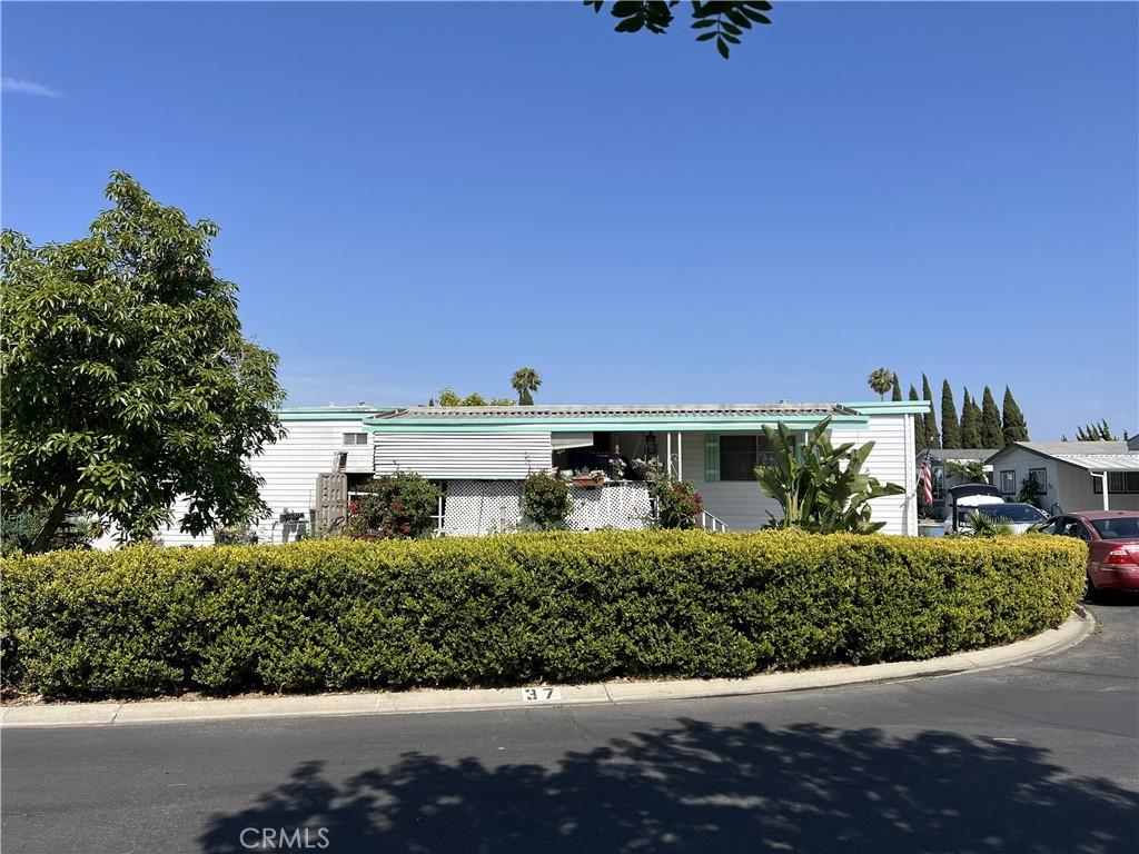 MLS #OC26095929 image #0