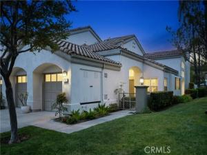 MLS #OC26096982 image #0