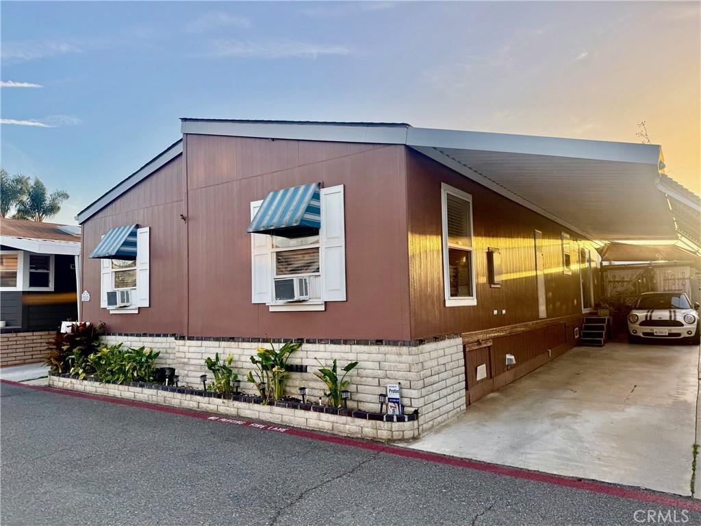MLS #OC26097709 image #0