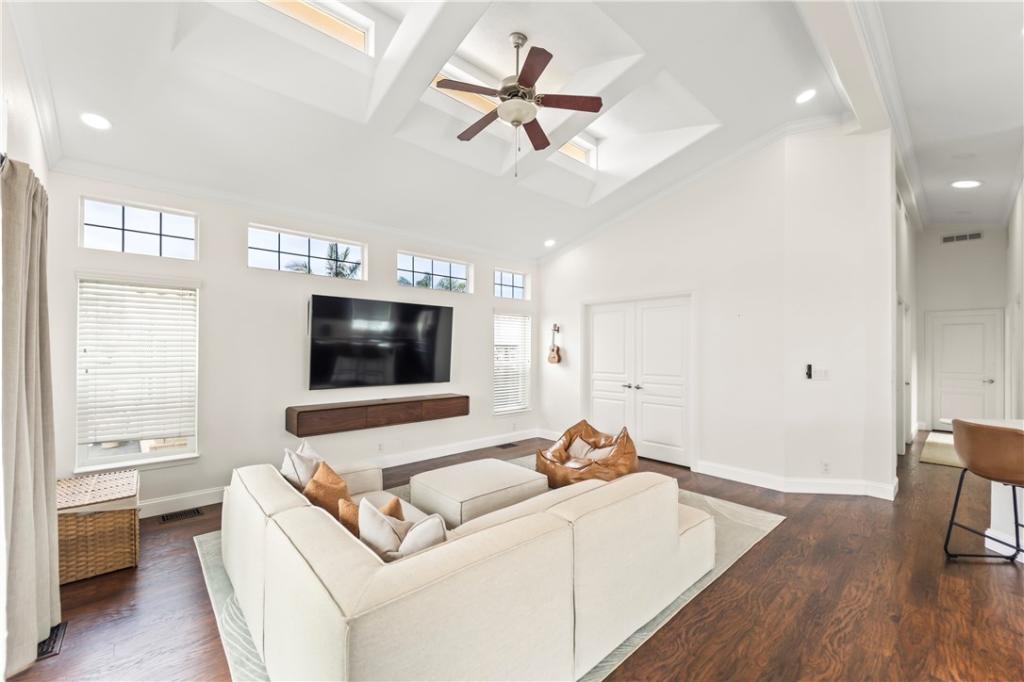 MLS #OC26097981 image #0