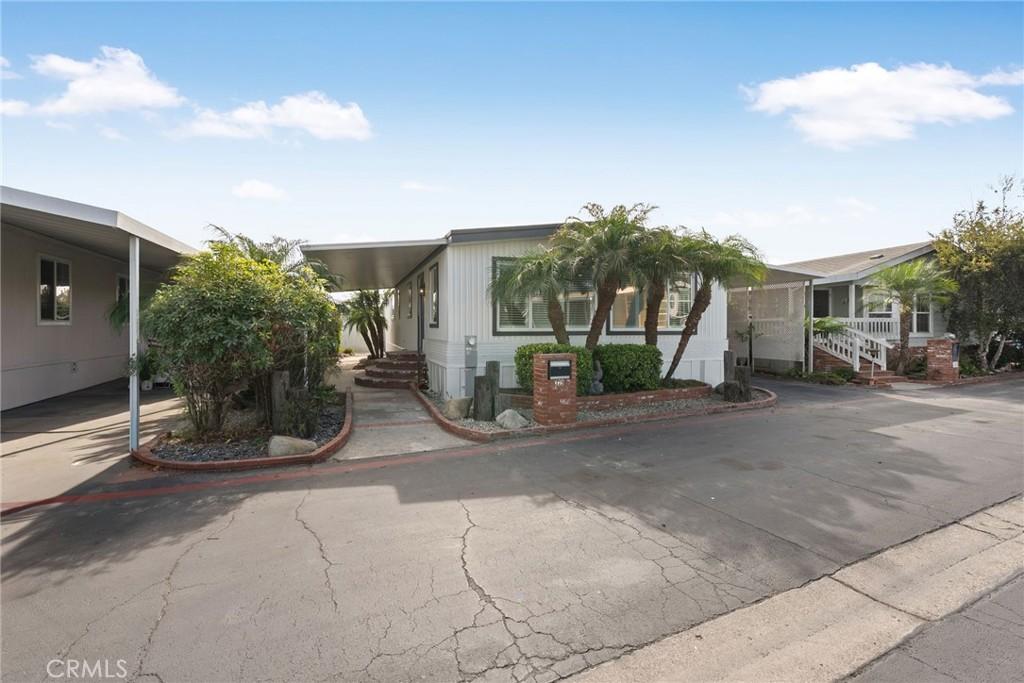 MLS #OC26099171 image #0