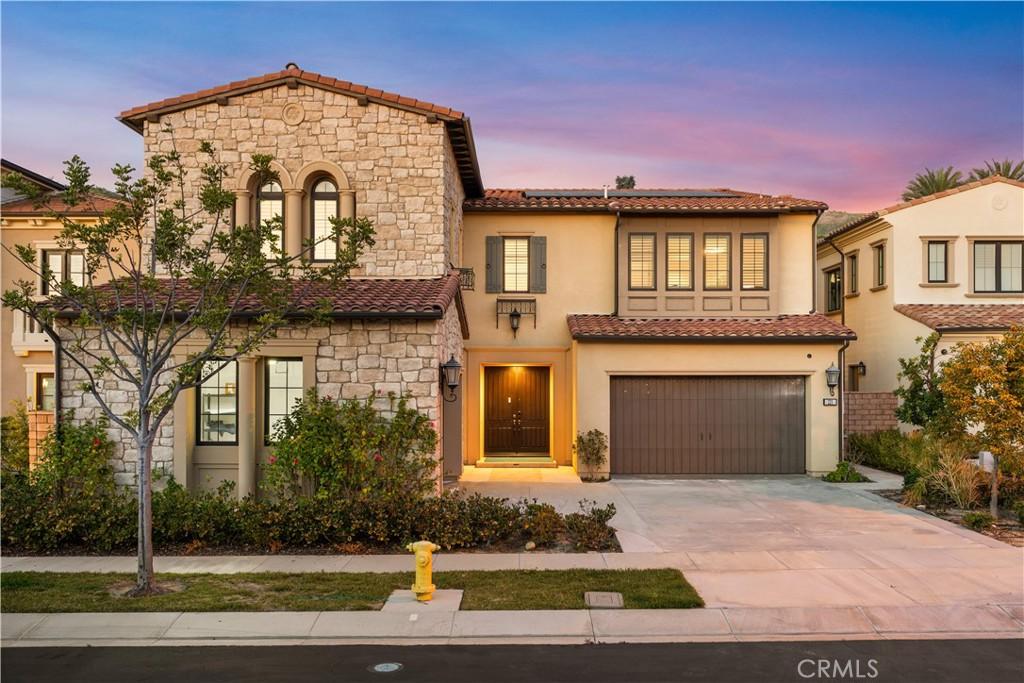MLS #OC26100555 image #0