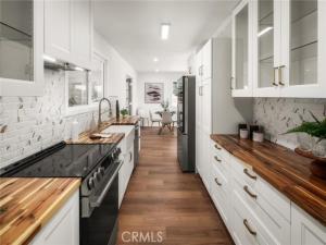 MLS #OC26101322 image #0