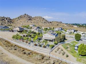 MLS #OC26101532 image #0