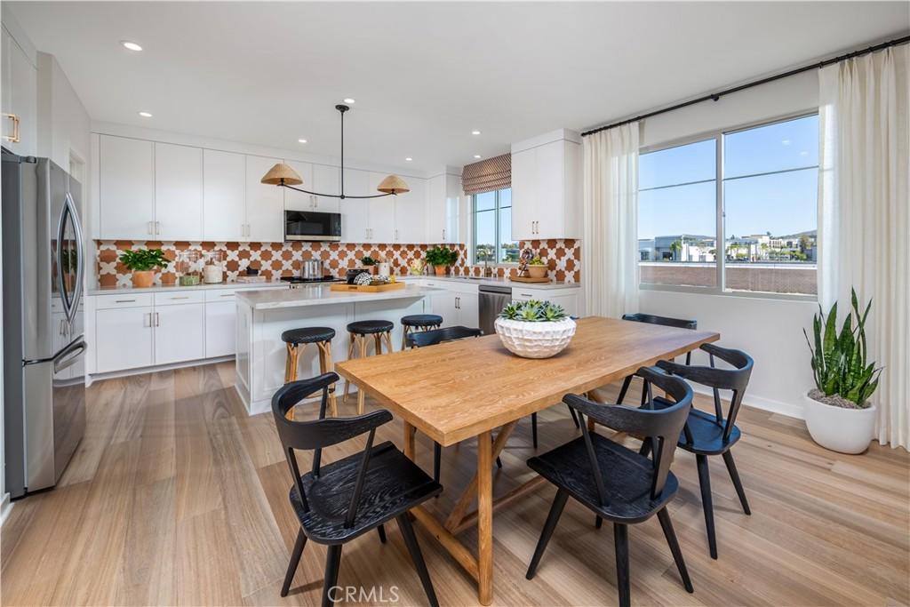 MLS #OC26101560 image #0