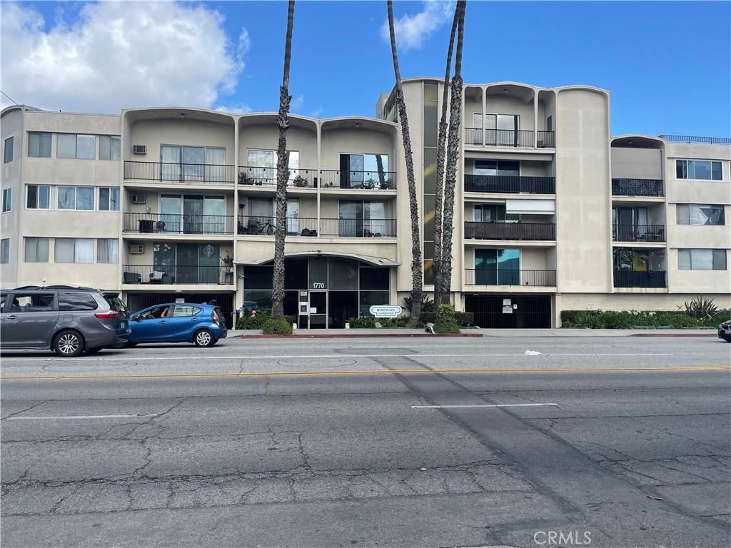 MLS #OC26101776 image #0