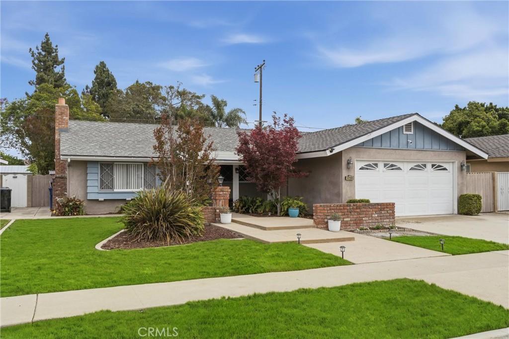 MLS #OC26102391 image #0