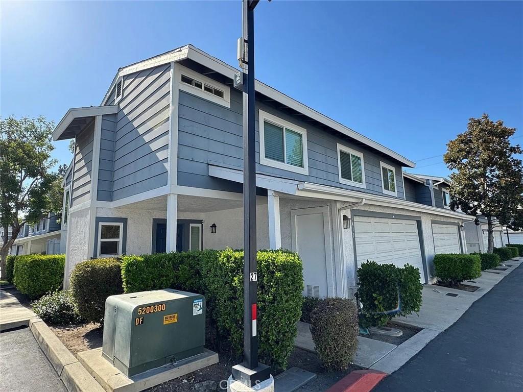 MLS #OC26103673 image #0