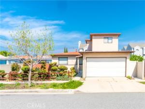 MLS #OC26103896 image #0