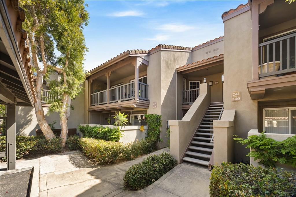 MLS #OC26104277 image #0