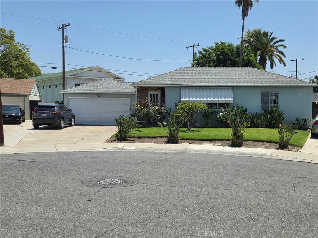 MLS #OC26104424 image #0